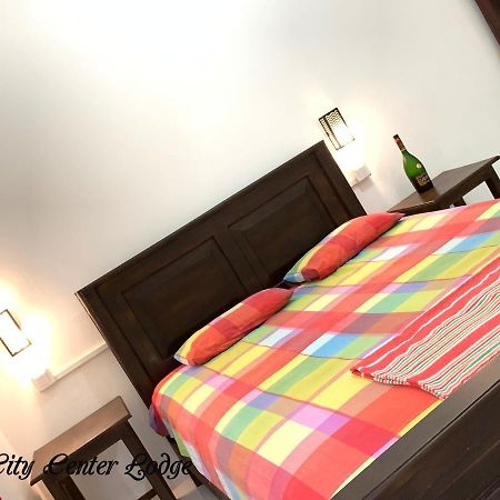 City Centre Lodge Ponnarankulama Экстерьер фото