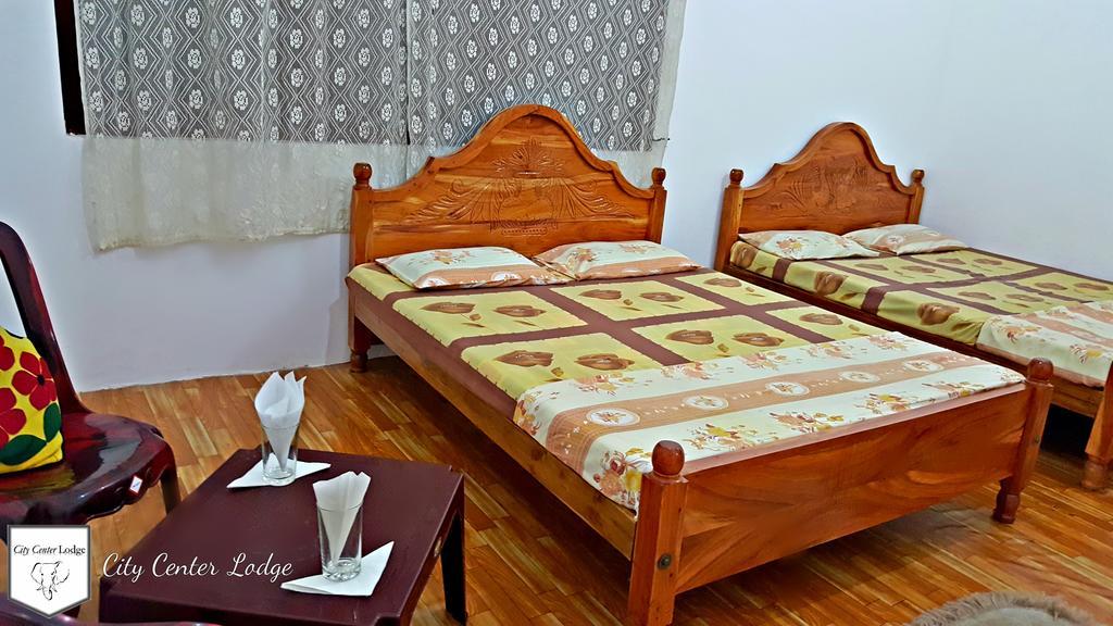 City Centre Lodge Ponnarankulama Экстерьер фото