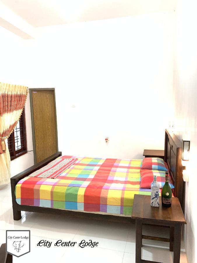 City Centre Lodge Ponnarankulama Экстерьер фото