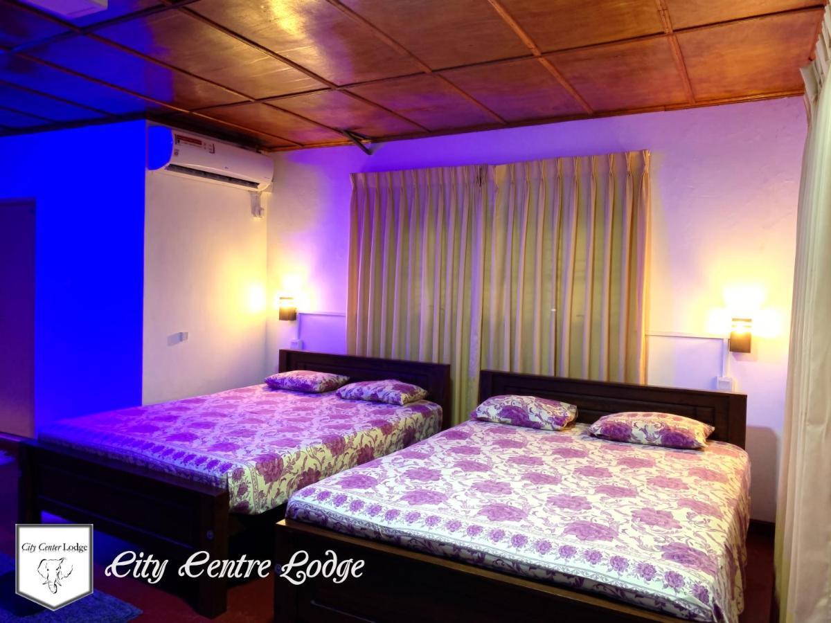City Centre Lodge Ponnarankulama Экстерьер фото